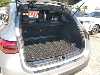 2025 Mercedes-Benz GLC 300