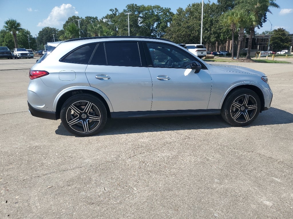 2025 Mercedes-Benz GLC 300