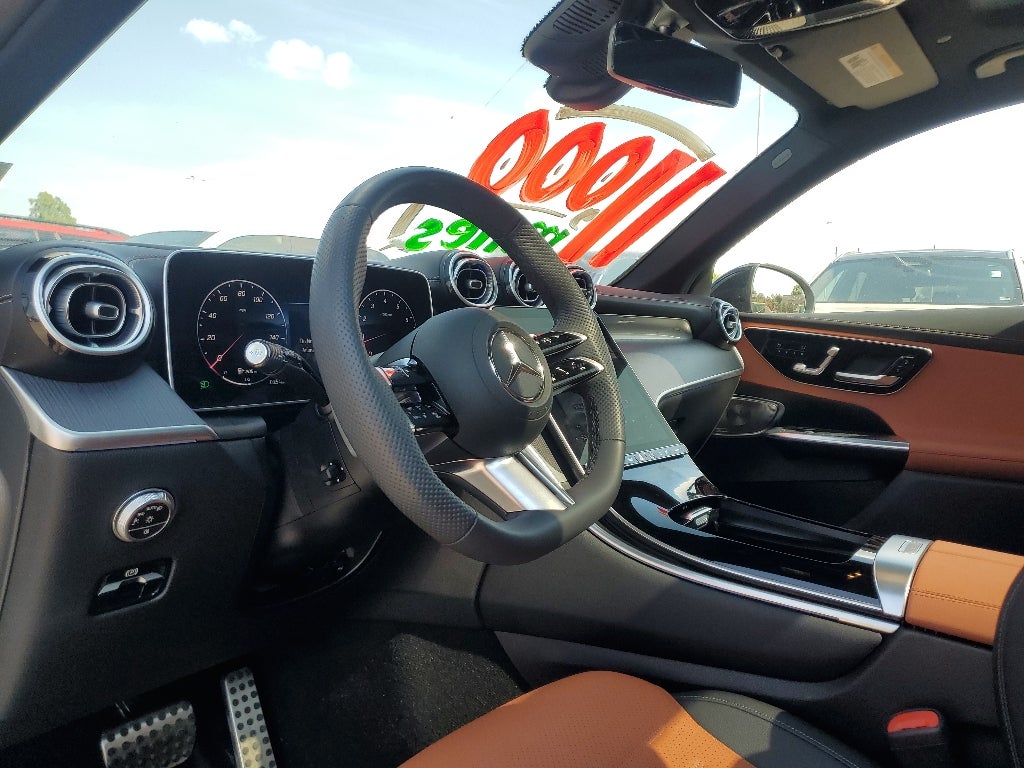 2025 Mercedes-Benz GLC 300