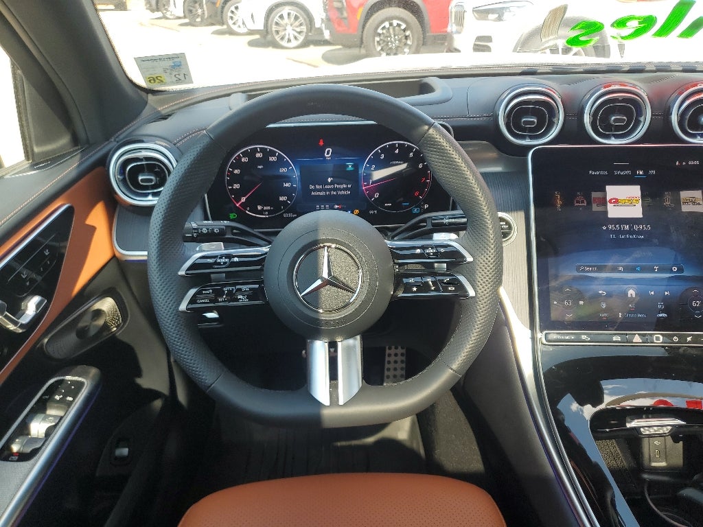 2025 Mercedes-Benz GLC 300