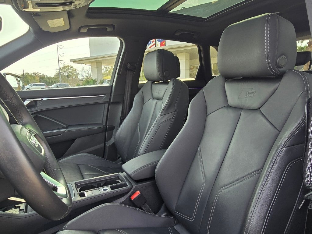 2024 Audi Q3 S line Premium Plus