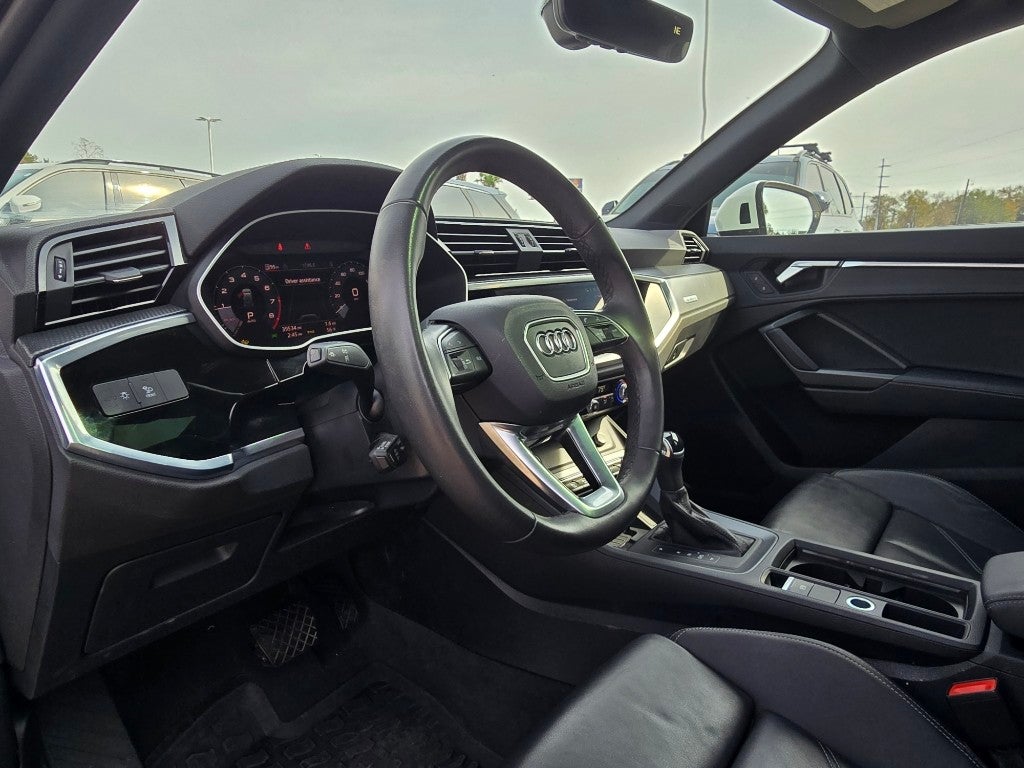 2024 Audi Q3 S line Premium Plus