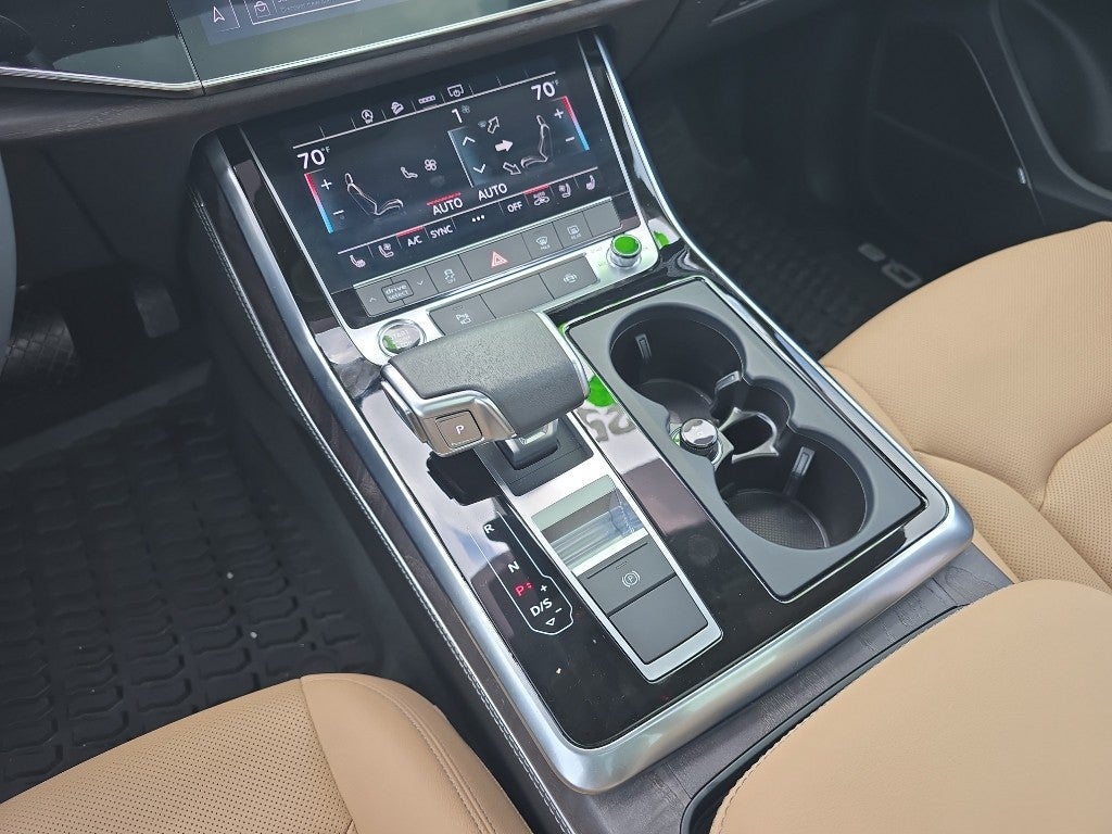 2025 Audi Q8 Premium Plus