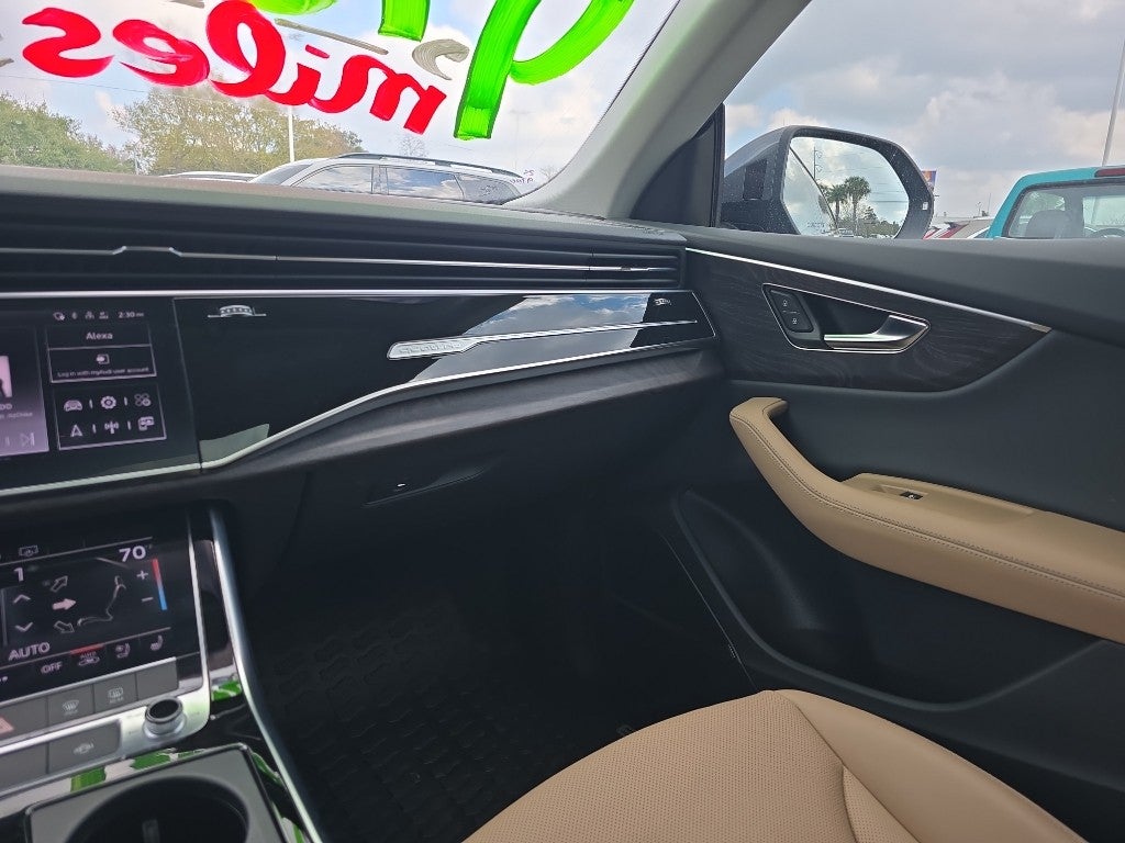 2025 Audi Q8 Premium Plus