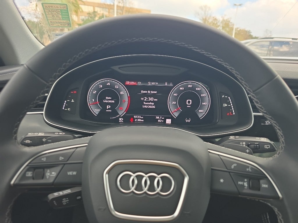 2025 Audi Q8 Premium Plus