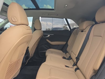 2025 Audi Q8 Premium Plus