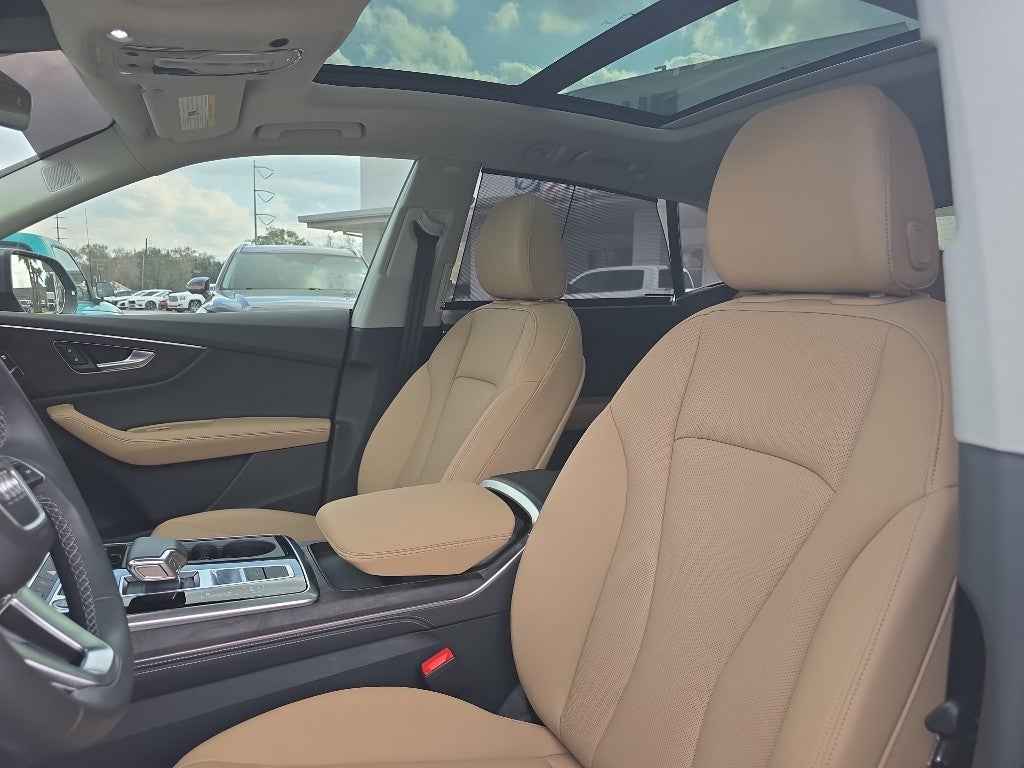 2025 Audi Q8 Premium Plus