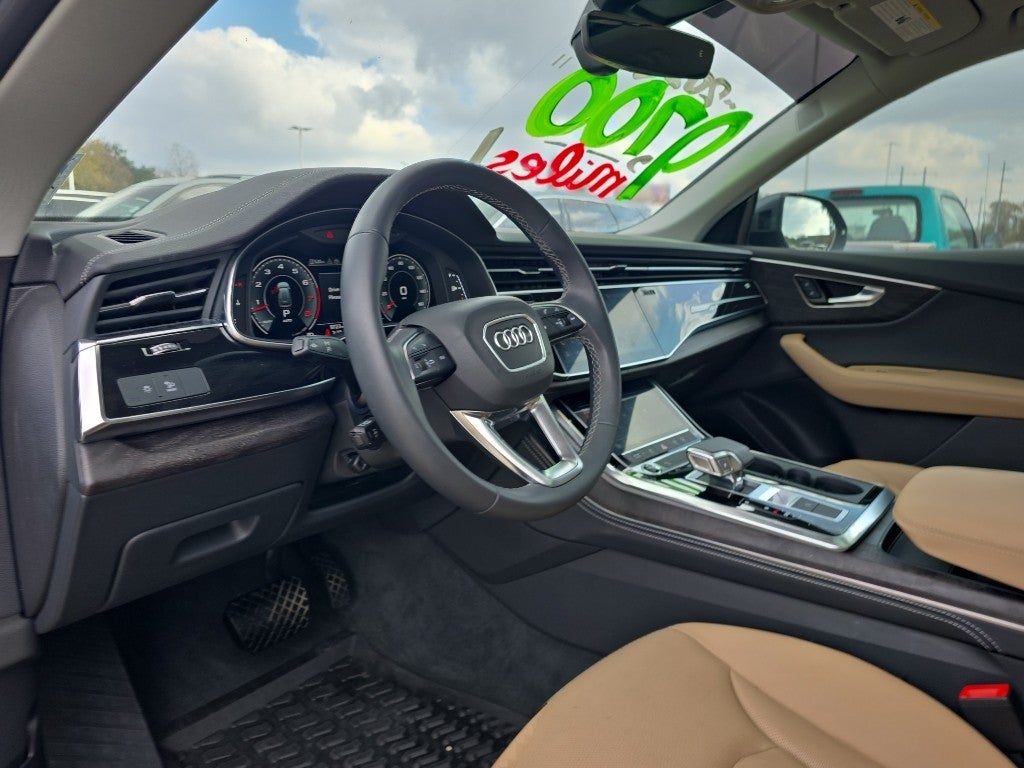 2025 Audi Q8 Premium Plus