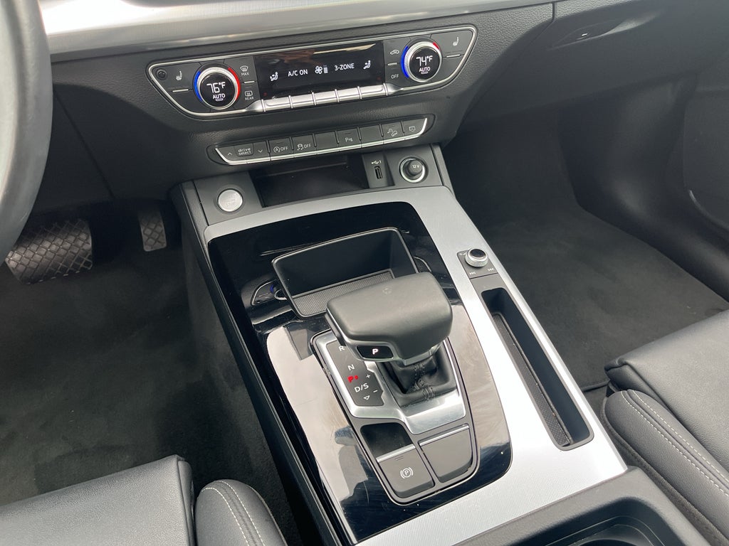 2025 Audi Q5 S line Premium