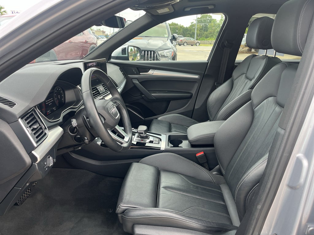 2025 Audi Q5 S line Premium