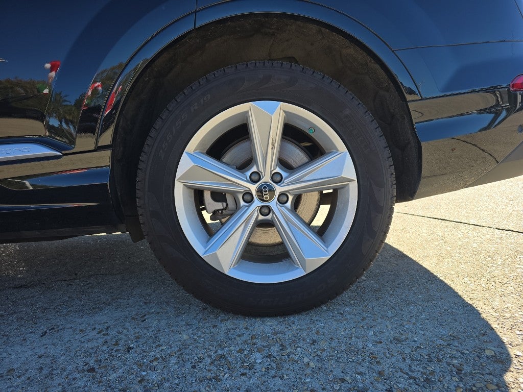 2024 Audi Q7 Premium Plus