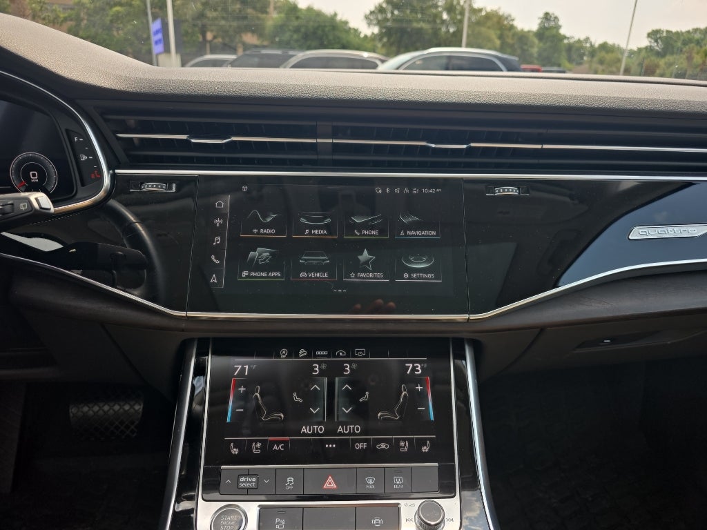 2022 Audi Q7 Premium Plus