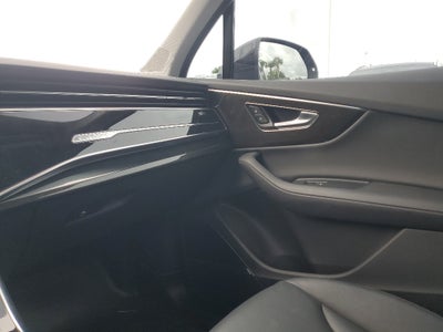 2023 Audi Q7 Premium Plus
