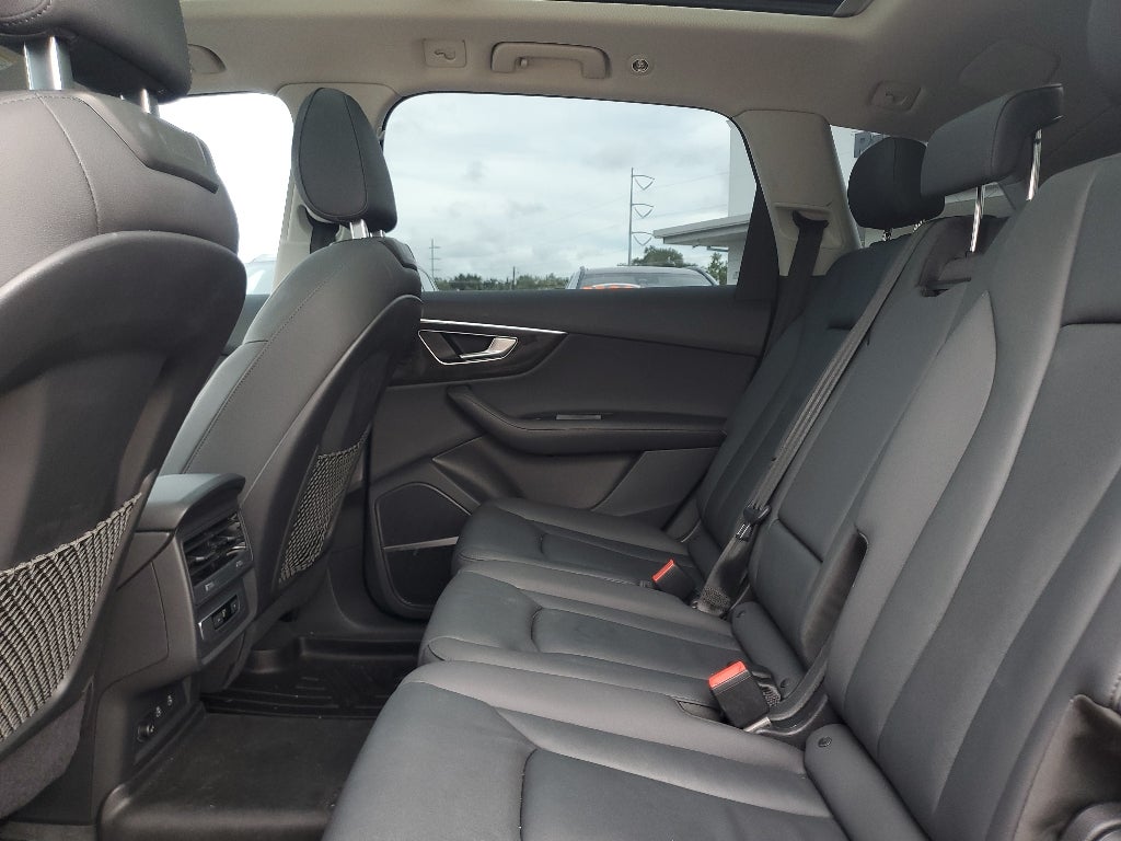 2023 Audi Q7 Premium Plus