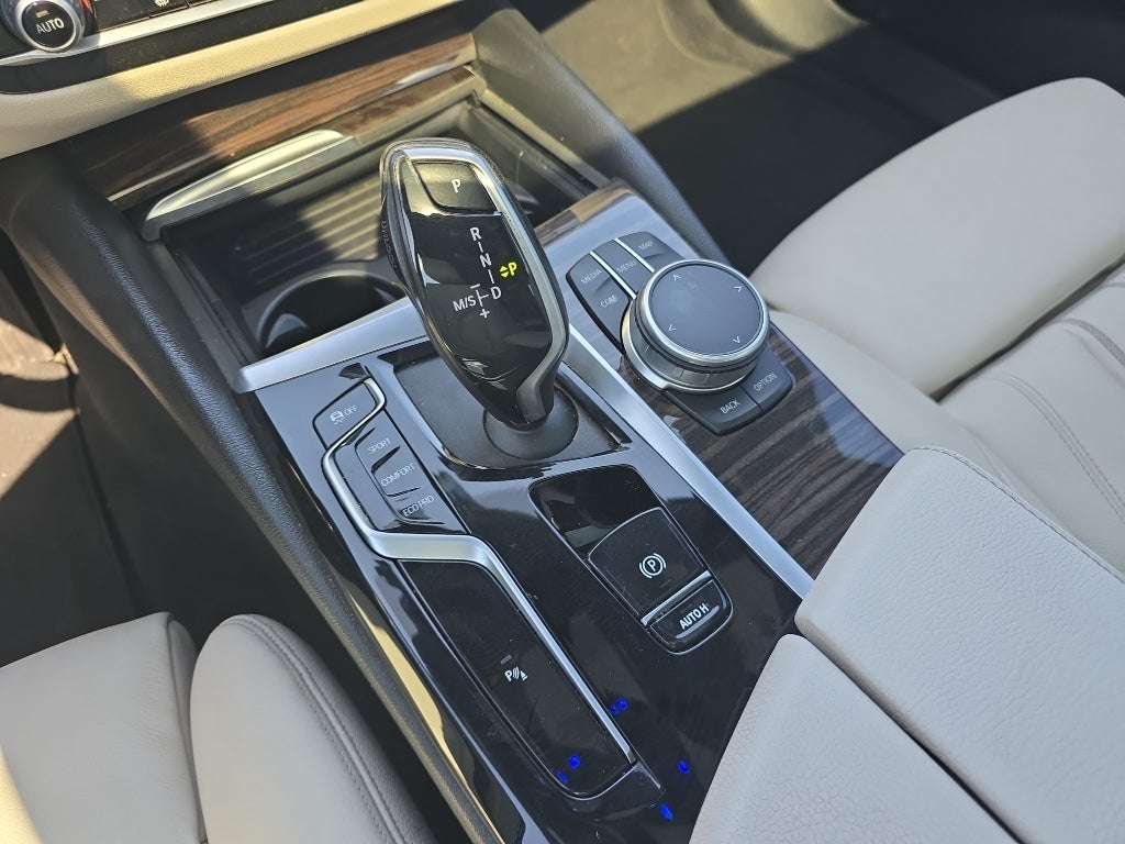 2022 BMW 5 series 530i