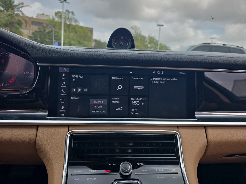 2020 Porsche Panamera 4