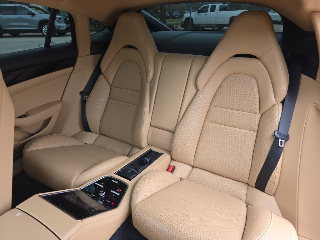 2020 Porsche Panamera 4