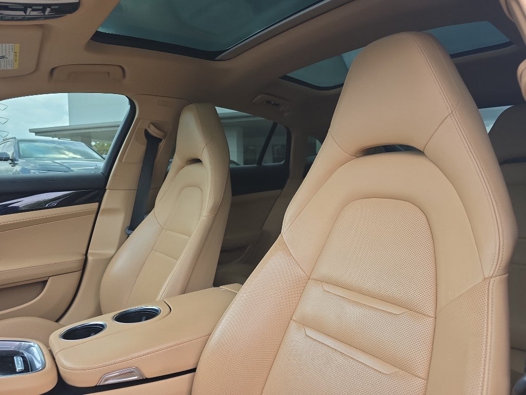 2020 Porsche Panamera 4