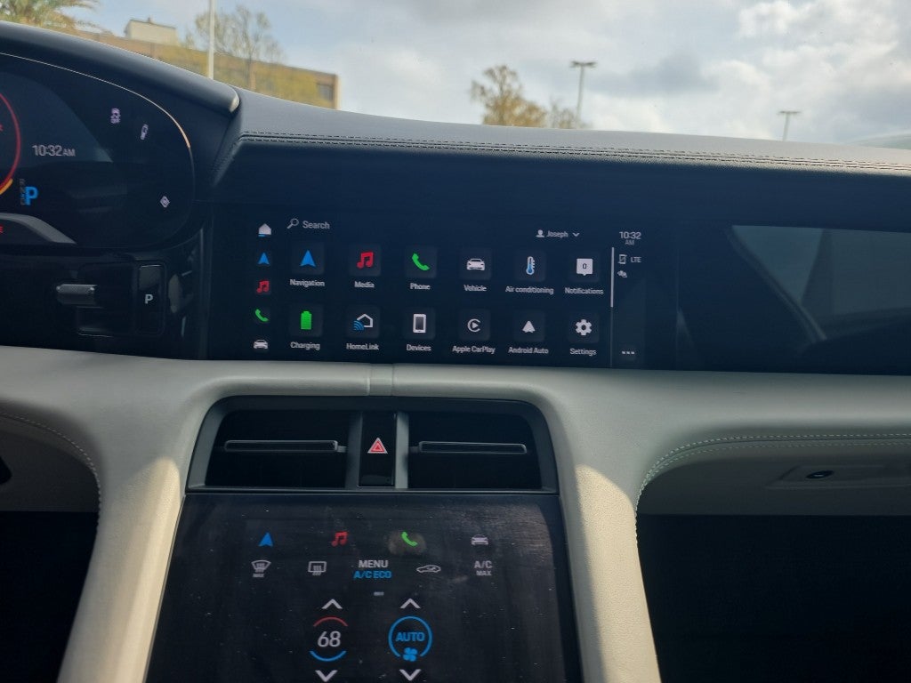 2023 Porsche Taycan Base