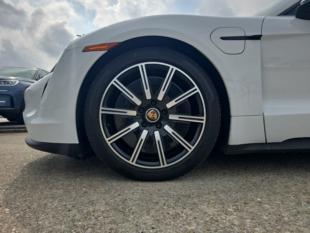 2023 Porsche Taycan Base