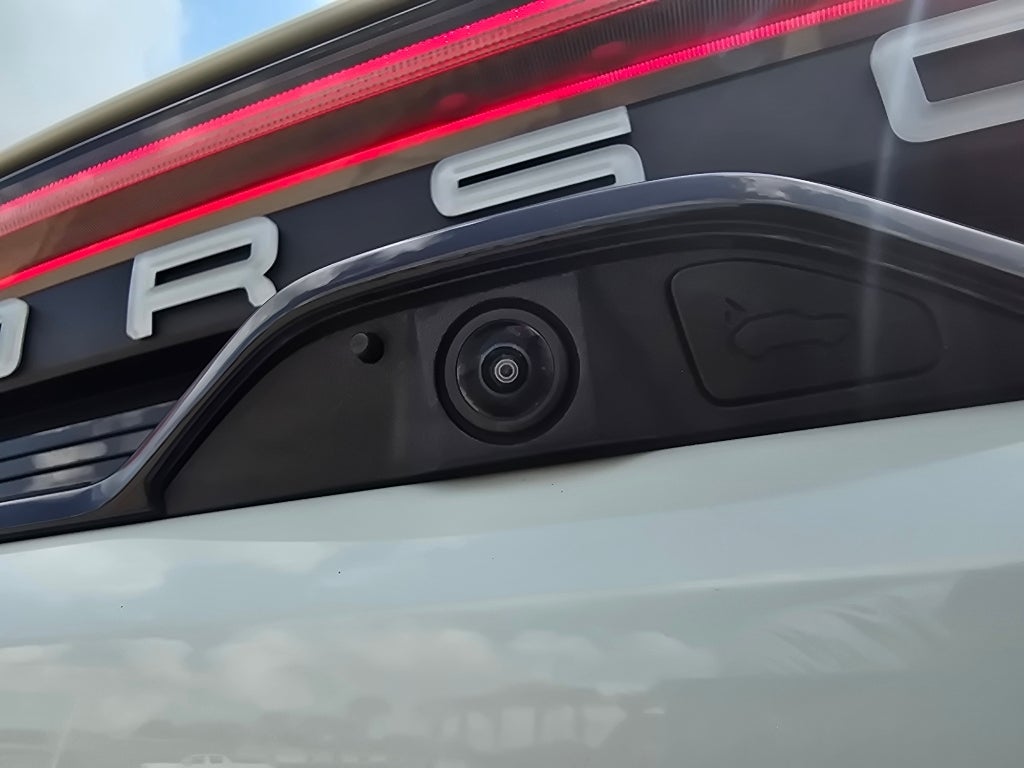 2025 Porsche Macan Electric Electric 4S