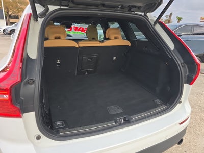 2020 Volvo XC60 Momentum