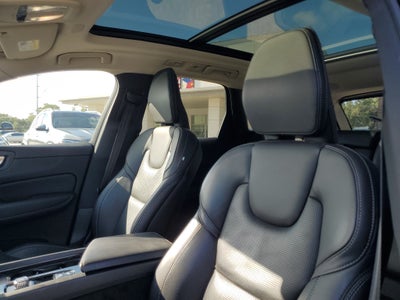 2022 Volvo XC60 B5 Inscription