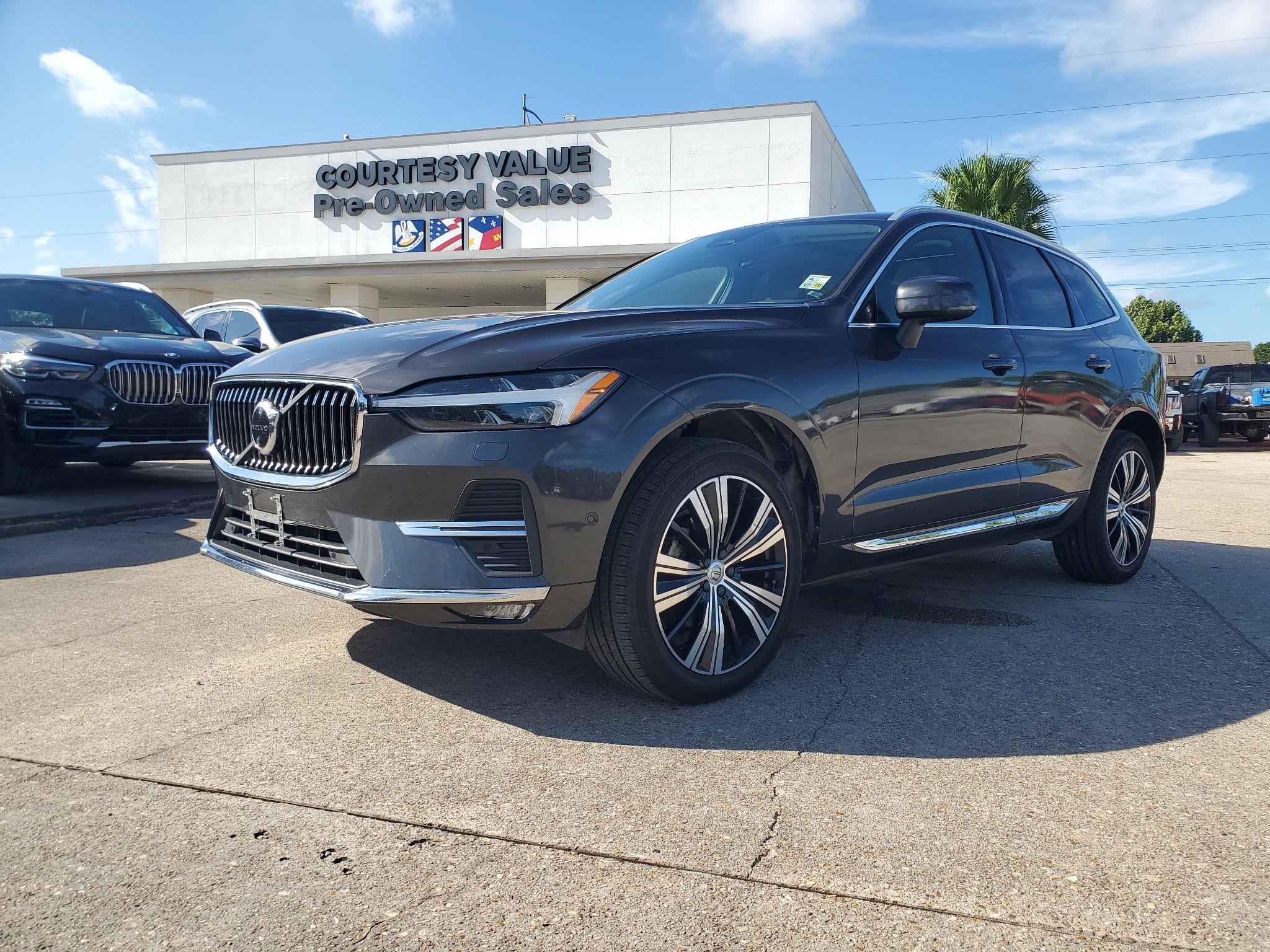 2022 Volvo XC60 B5 Inscription