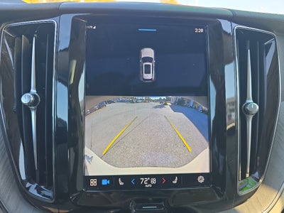 2023 Volvo XC60 Plus Bright Theme