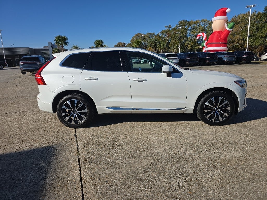 2023 Volvo XC60 Plus Bright Theme
