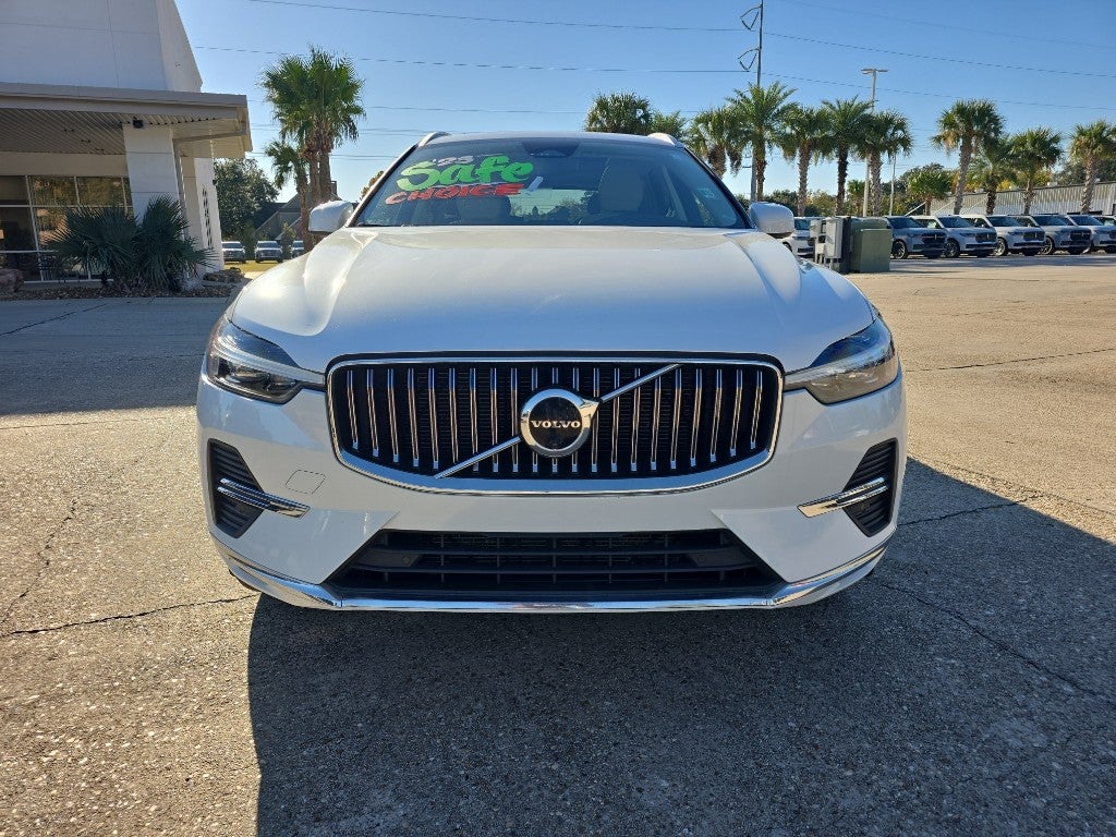 2023 Volvo XC60 Plus Bright Theme