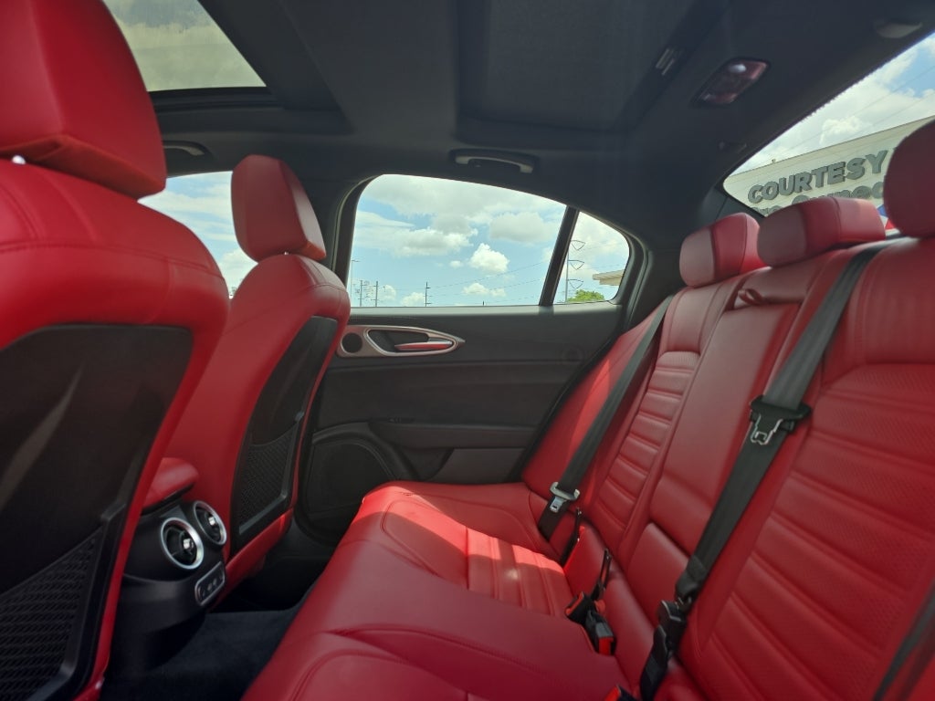 2024 Alfa Romeo Giulia Veloce