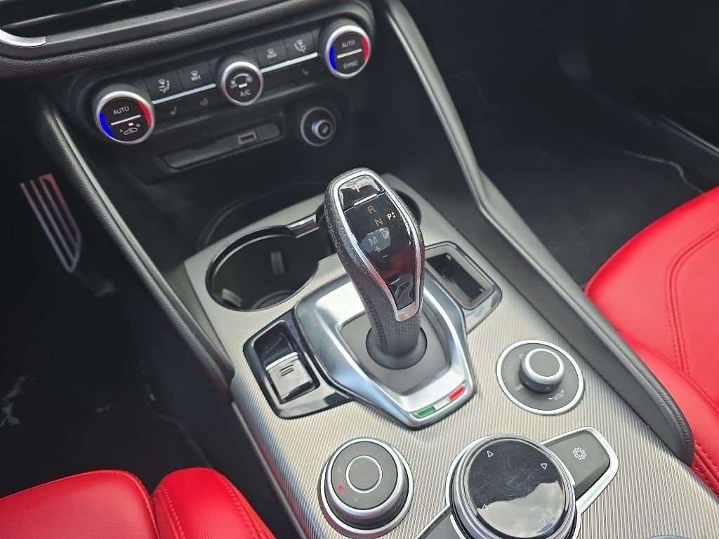 2024 Alfa Romeo Giulia Veloce