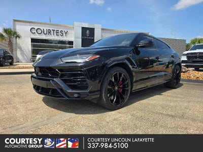 2022 Lamborghini Urus Base