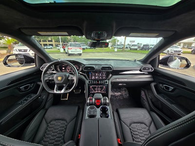 2022 Lamborghini Urus Graphite Capsule