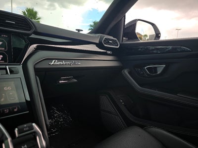 2022 Lamborghini Urus Graphite Capsule