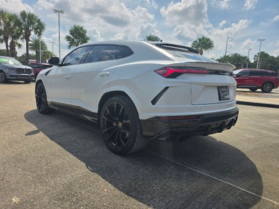 2022 Lamborghini Urus Graphite Capsule