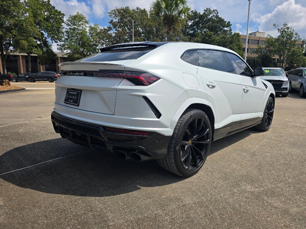 2022 Lamborghini Urus Graphite Capsule