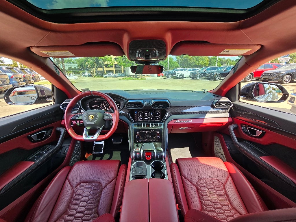 2022 Lamborghini Urus Graphite Capsule
