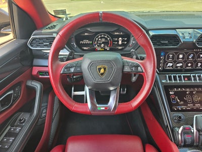 2022 Lamborghini Urus Graphite Capsule