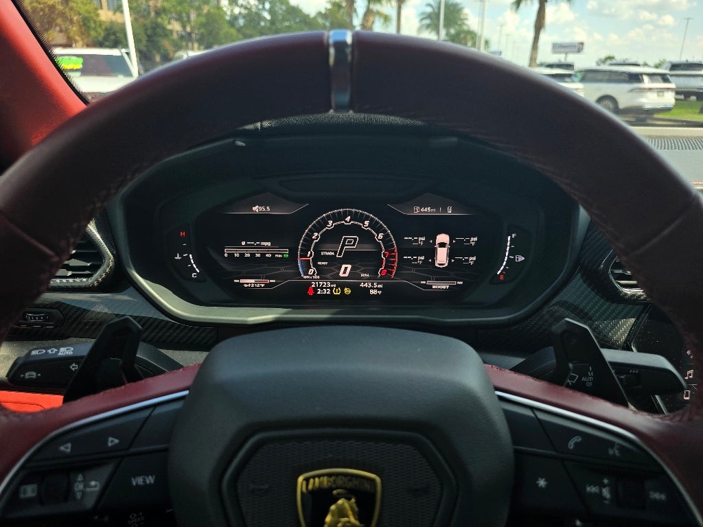 2022 Lamborghini Urus Graphite Capsule
