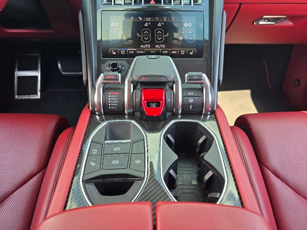 2022 Lamborghini Urus Graphite Capsule