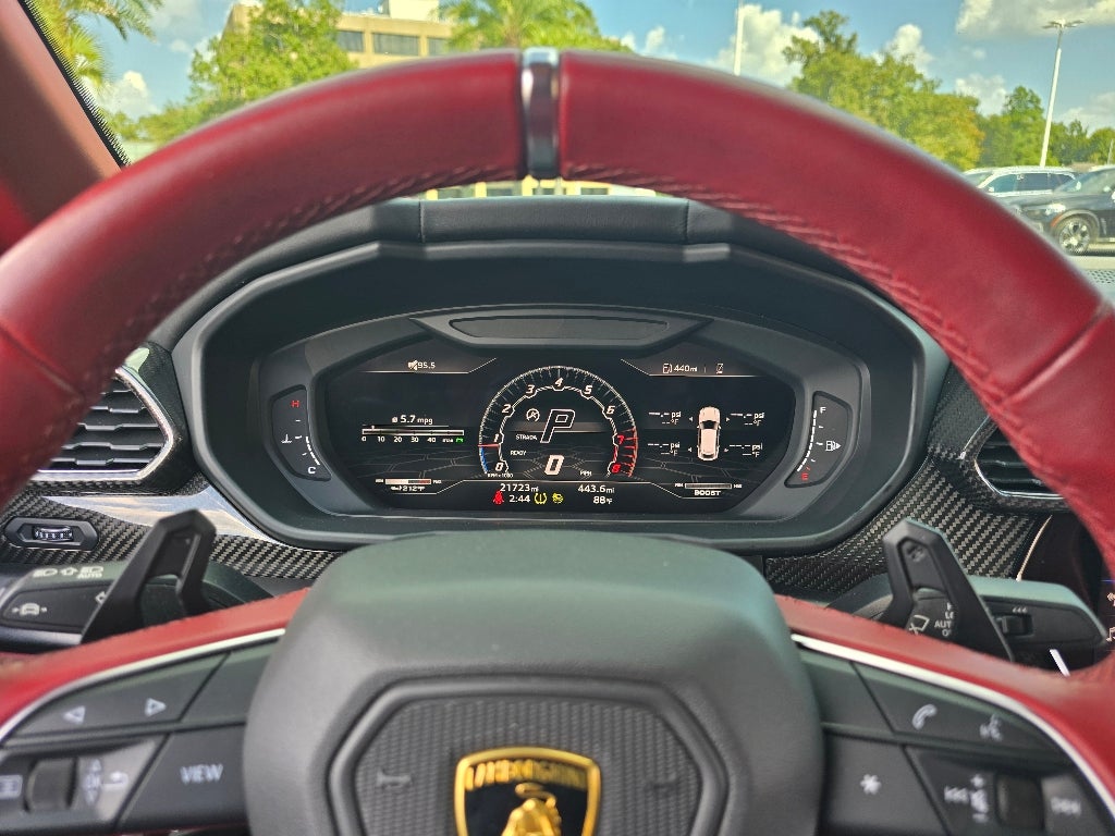 2022 Lamborghini Urus Graphite Capsule