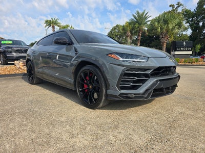 2022 Lamborghini Urus Graphite Capsule