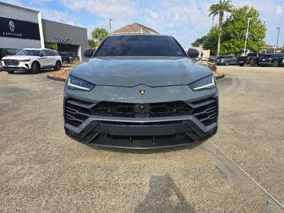 2022 Lamborghini Urus Graphite Capsule