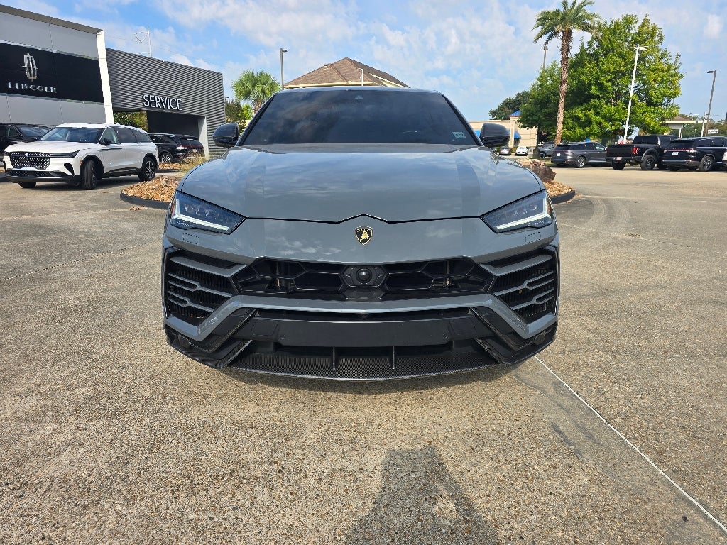 2022 Lamborghini Urus Graphite Capsule