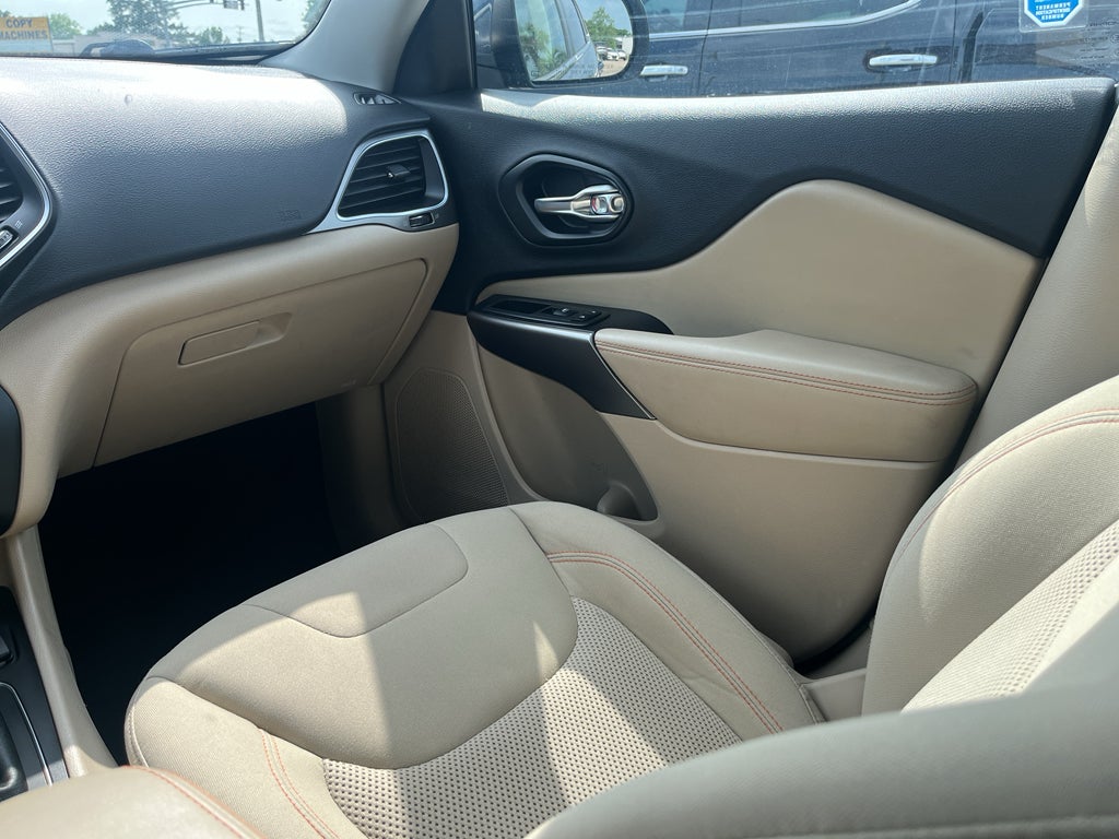2019 Jeep Cherokee Latitude