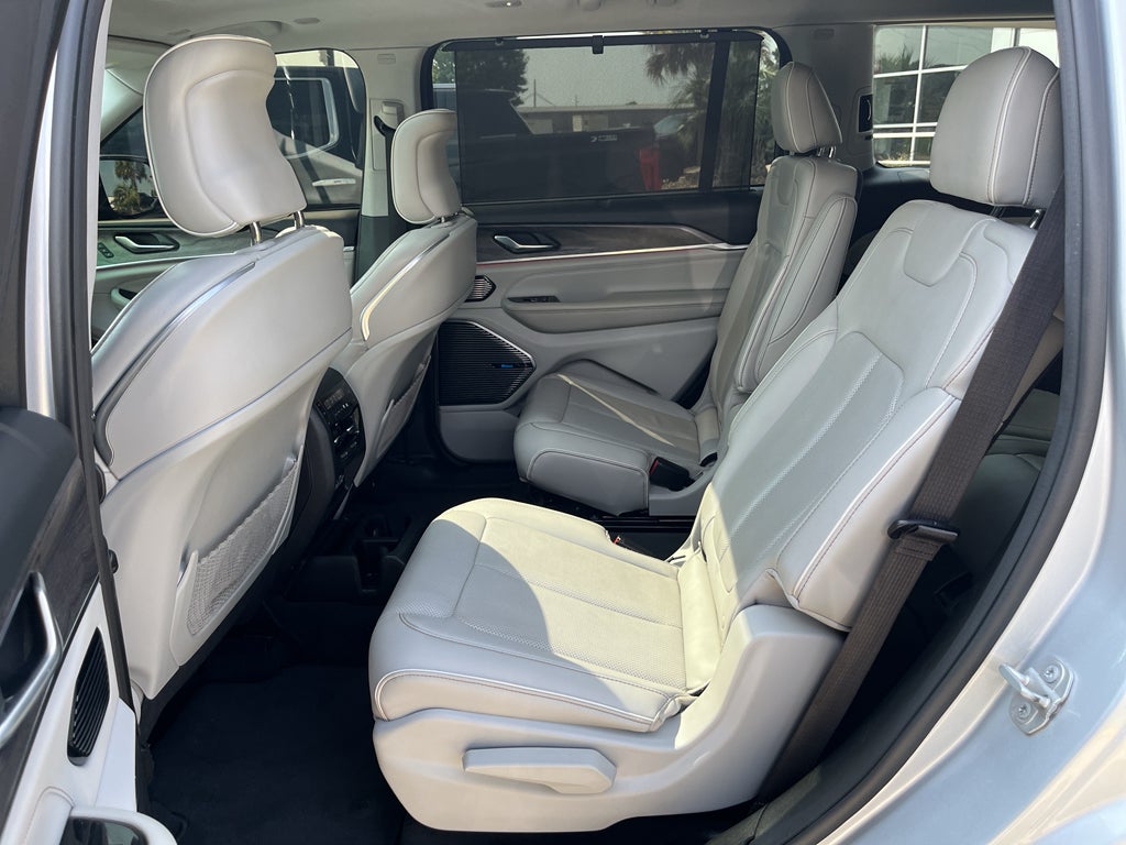 2022 Jeep Grand Cherokee L Overland