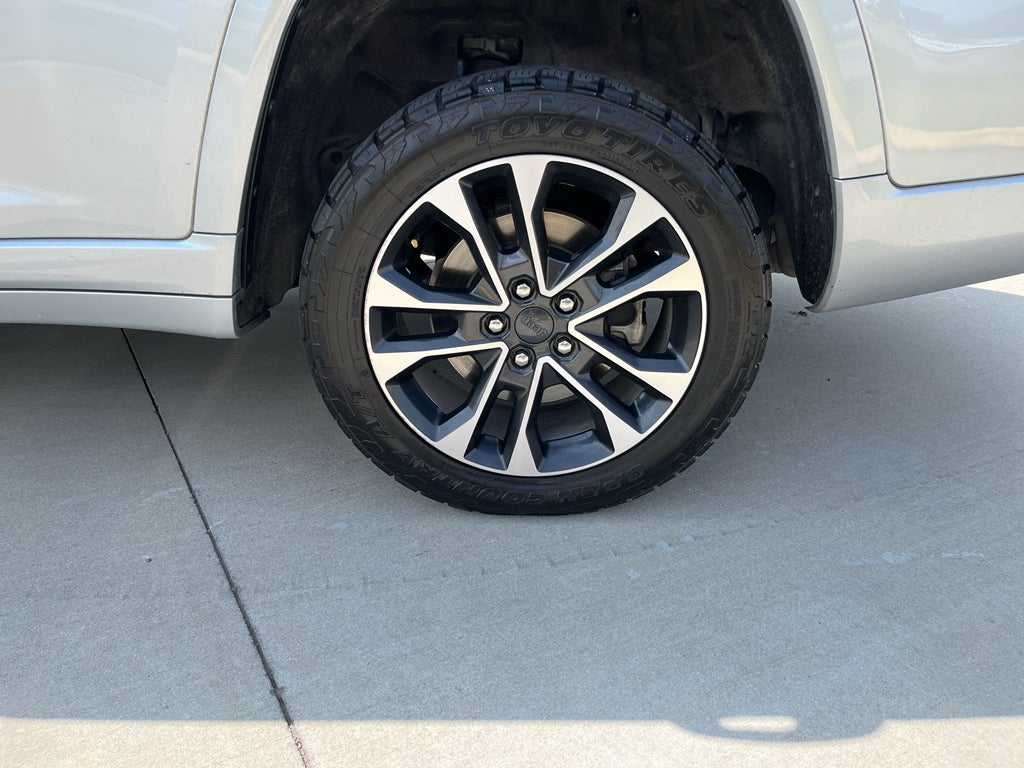 2022 Jeep Grand Cherokee L Overland