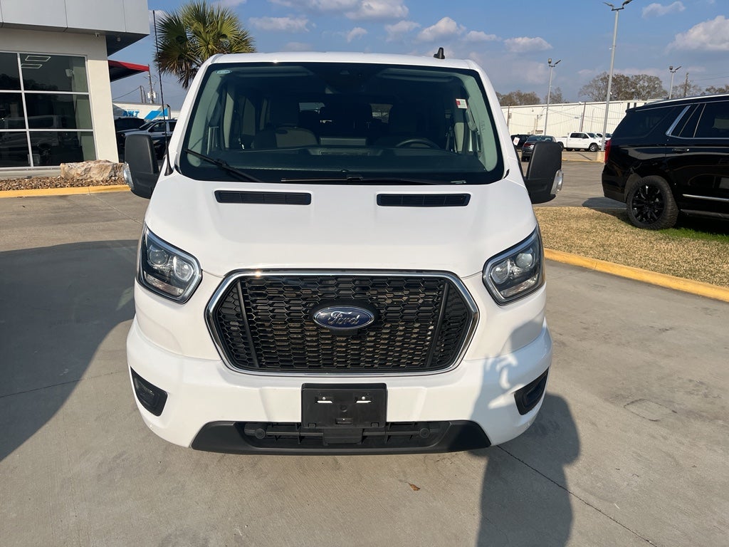 2023 Ford Transit Wagon XLT